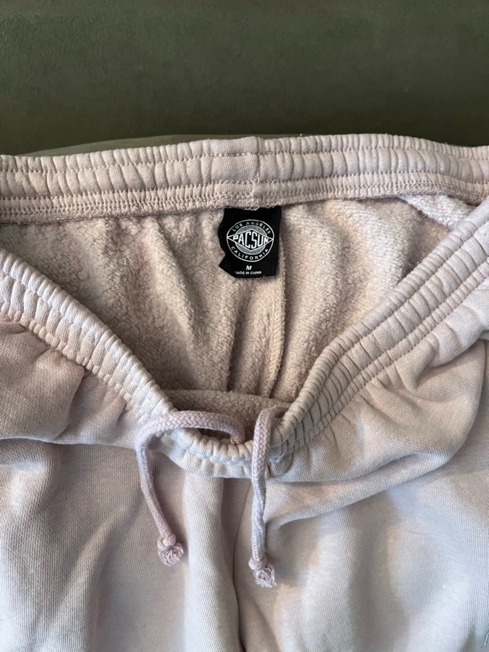 PacSun Women’s Sweatpants with Elastic Cuffs - Picture 3 of 4